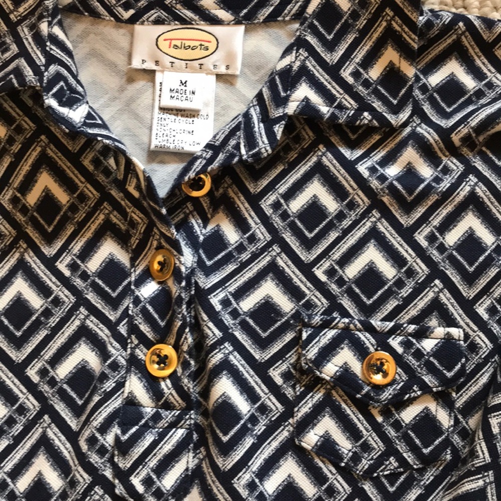 SALE!!  EUC Talbots Pullover - Picture 2 of 5